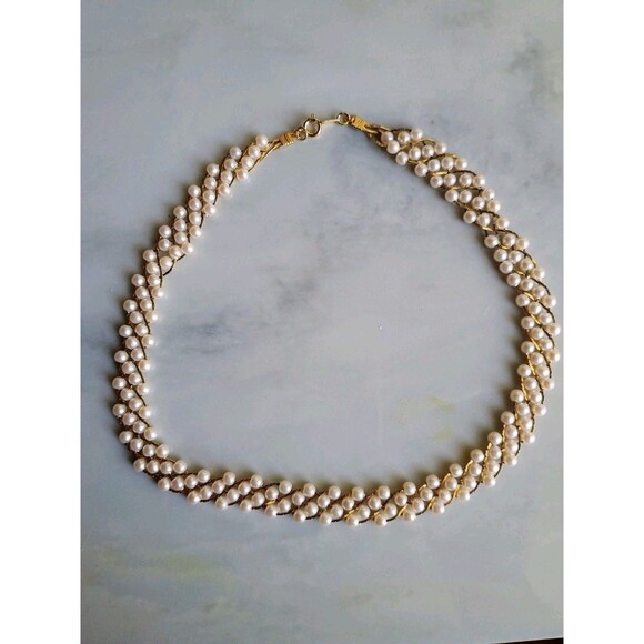 Unbranded Jewelry - Vintage Women's Faux Pearl Four Chain Braided Gold Tone Necklace